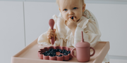 Bottle Feeding Tips: How to Transition from Bottle Feeding to Drinking Cup