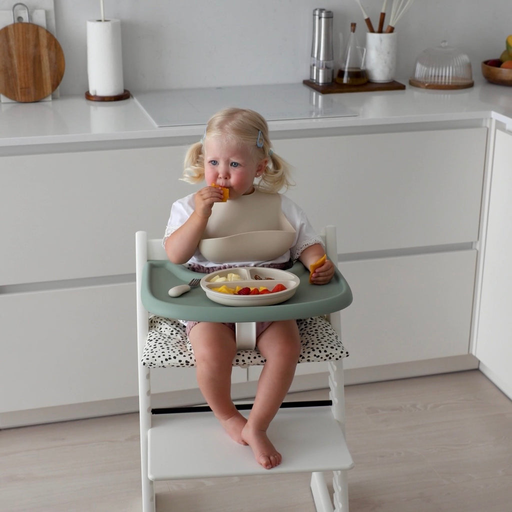 High chair footrest